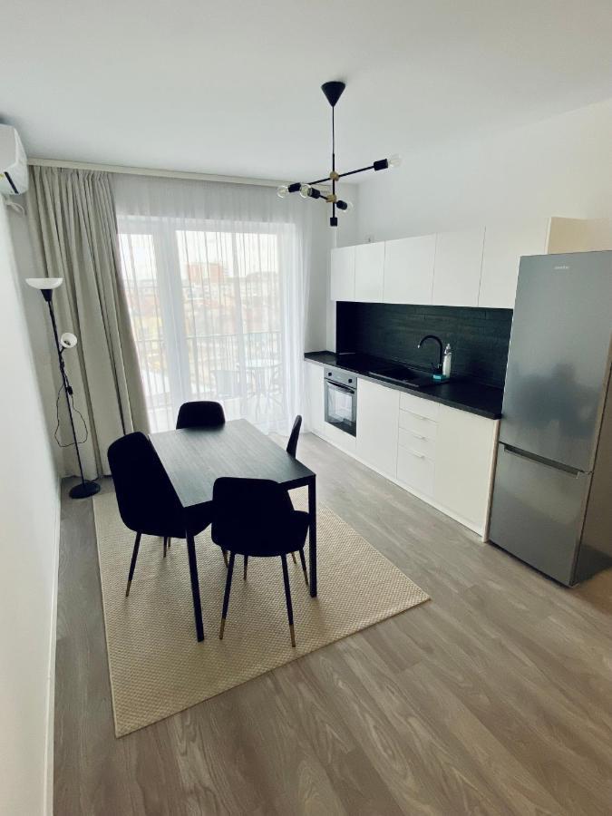 Happyhome Central Deluxe Apartments Орадеа Екстериор снимка