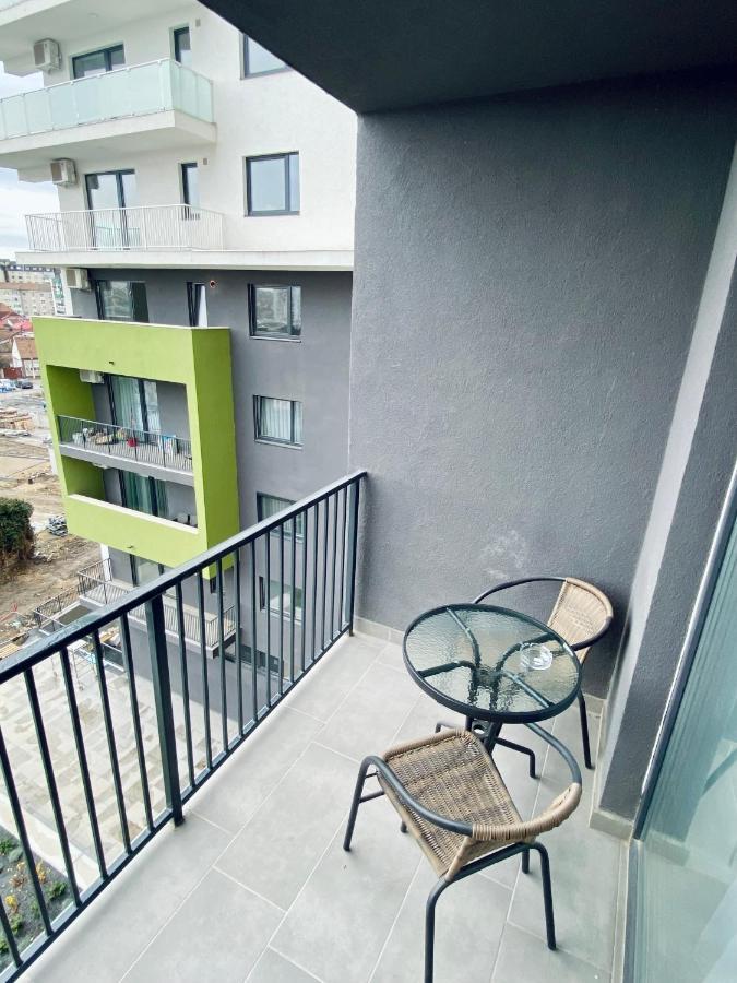 Happyhome Central Deluxe Apartments Орадеа Екстериор снимка
