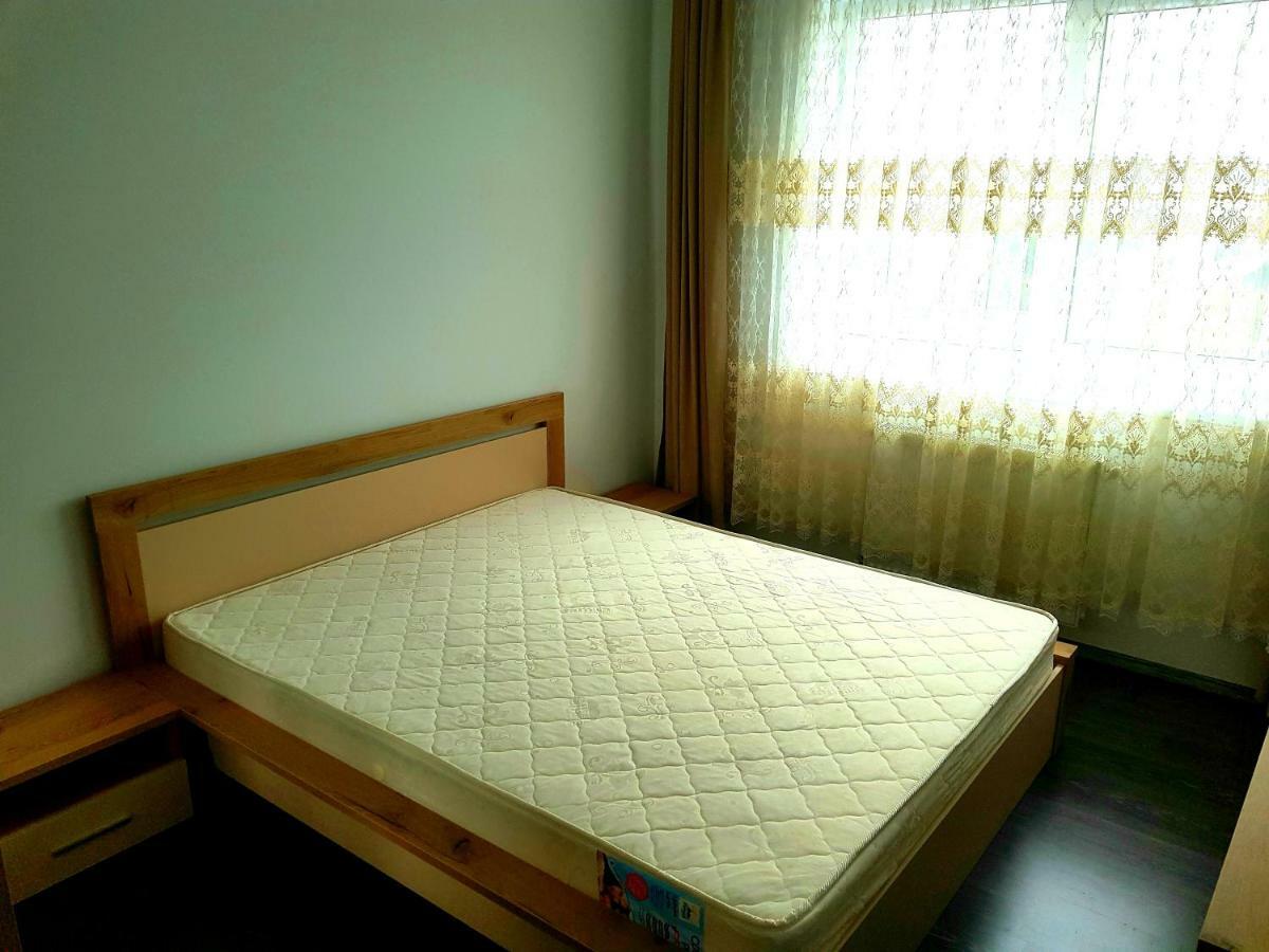 Happyhome Central Deluxe Apartments Орадеа Екстериор снимка