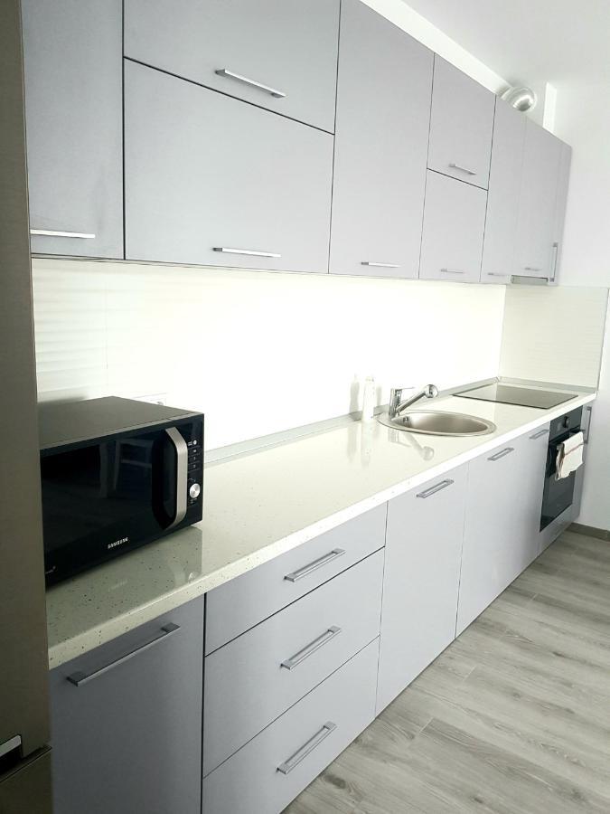 Happyhome Central Deluxe Apartments Орадеа Екстериор снимка