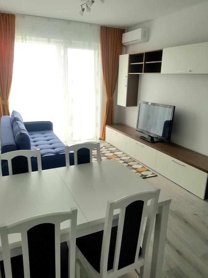Happyhome Central Deluxe Apartments Орадеа Екстериор снимка